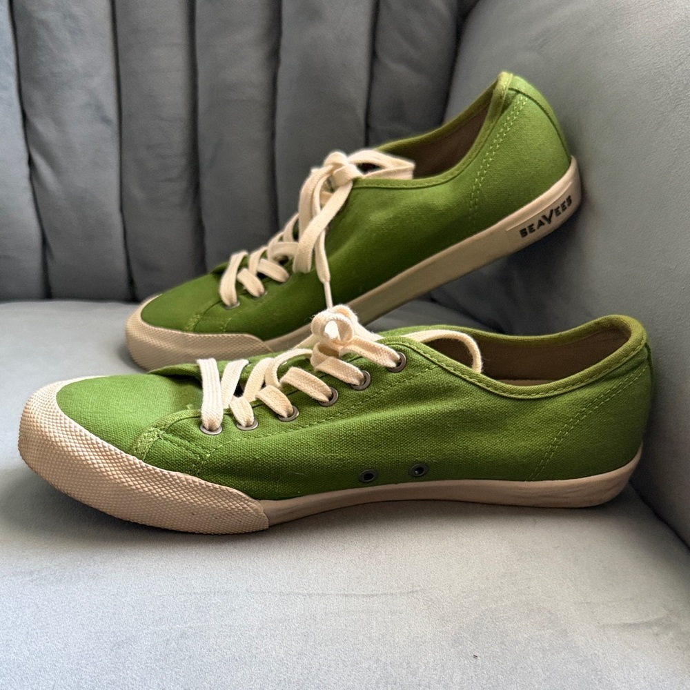 SeaVees Monterey Cactus Green Sneakers with White Accents 8.5 - Picture 7 of 12